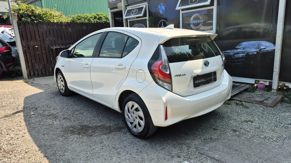 Toyota Aqua 1.5 Automatic 2019 - Image 6