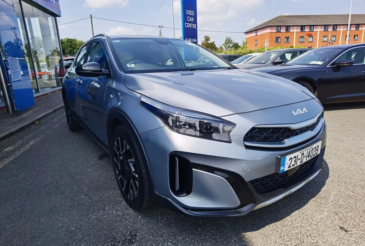 KIA XCEED 1.6 AUTOMATIC PETROL PLUG-IN HYBRID - Image 3