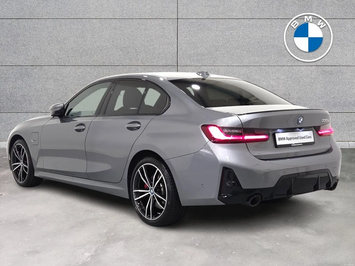 BMW 3-Series 330e M Sport Saloon - Image 3