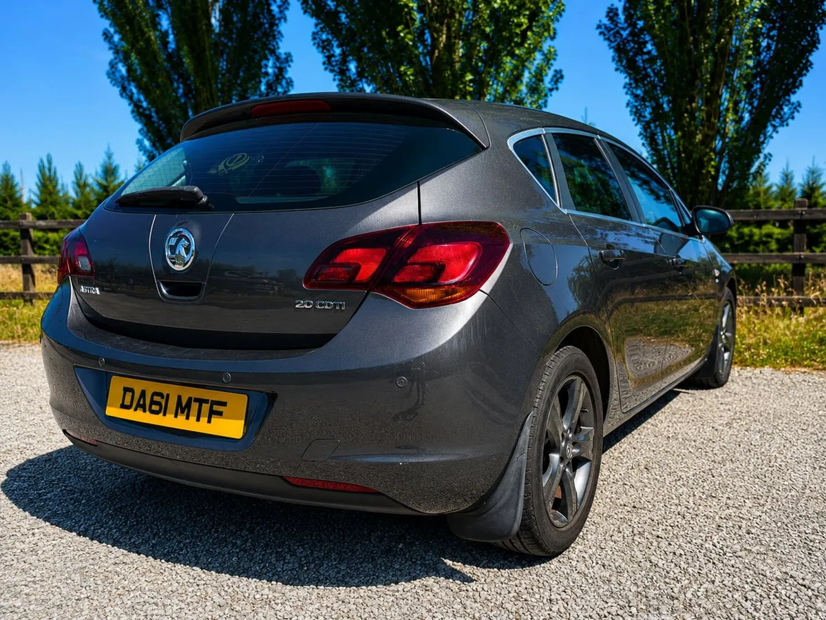 Vauxhall Astra 2012 - Image 4