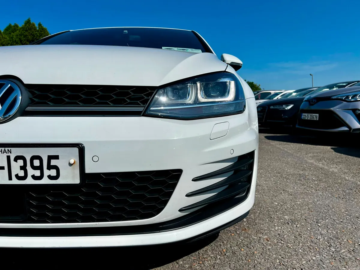 Volkswagen Golf 2017 Gtd - Image 4