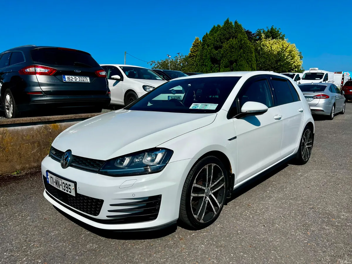 Volkswagen Golf 2017 Gtd - Image 3