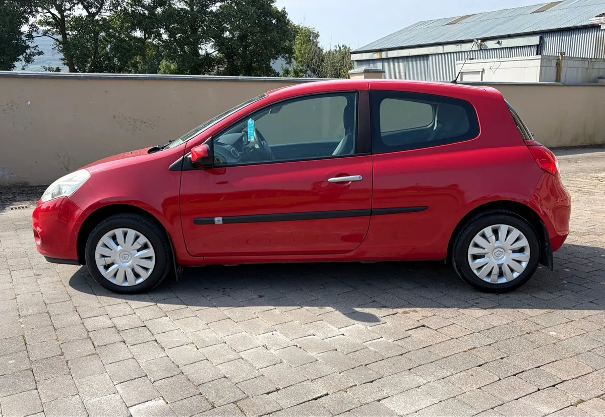 Renault Clio 1.1 - 1 Owner - NCT 10/27 - Image 3