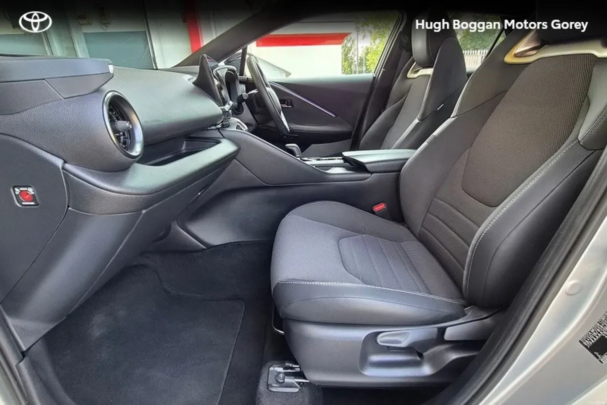 Toyota C-HR C-HR HYBRID SOL - Image 6