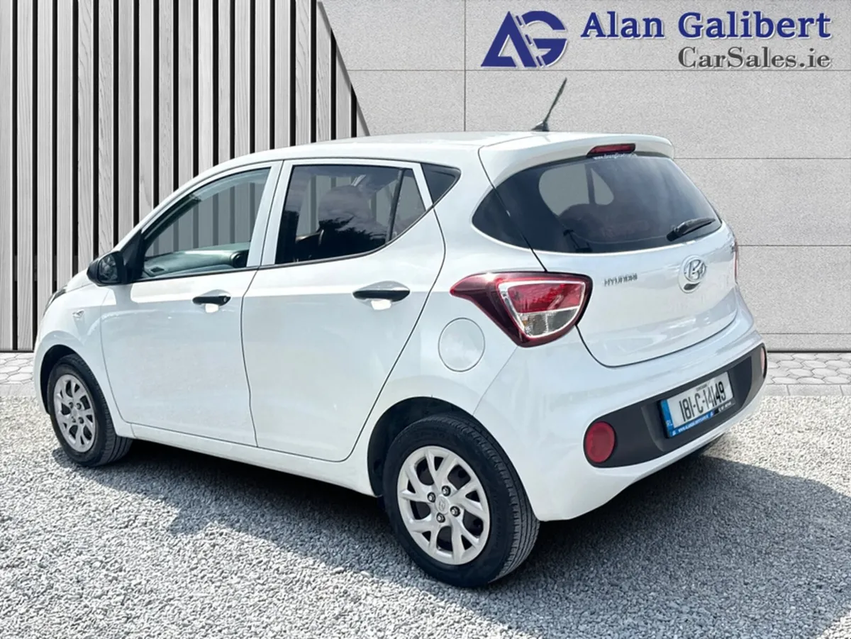 Hyundai i10 1.2 CLASSIC 85BHP 5DR - Image 2