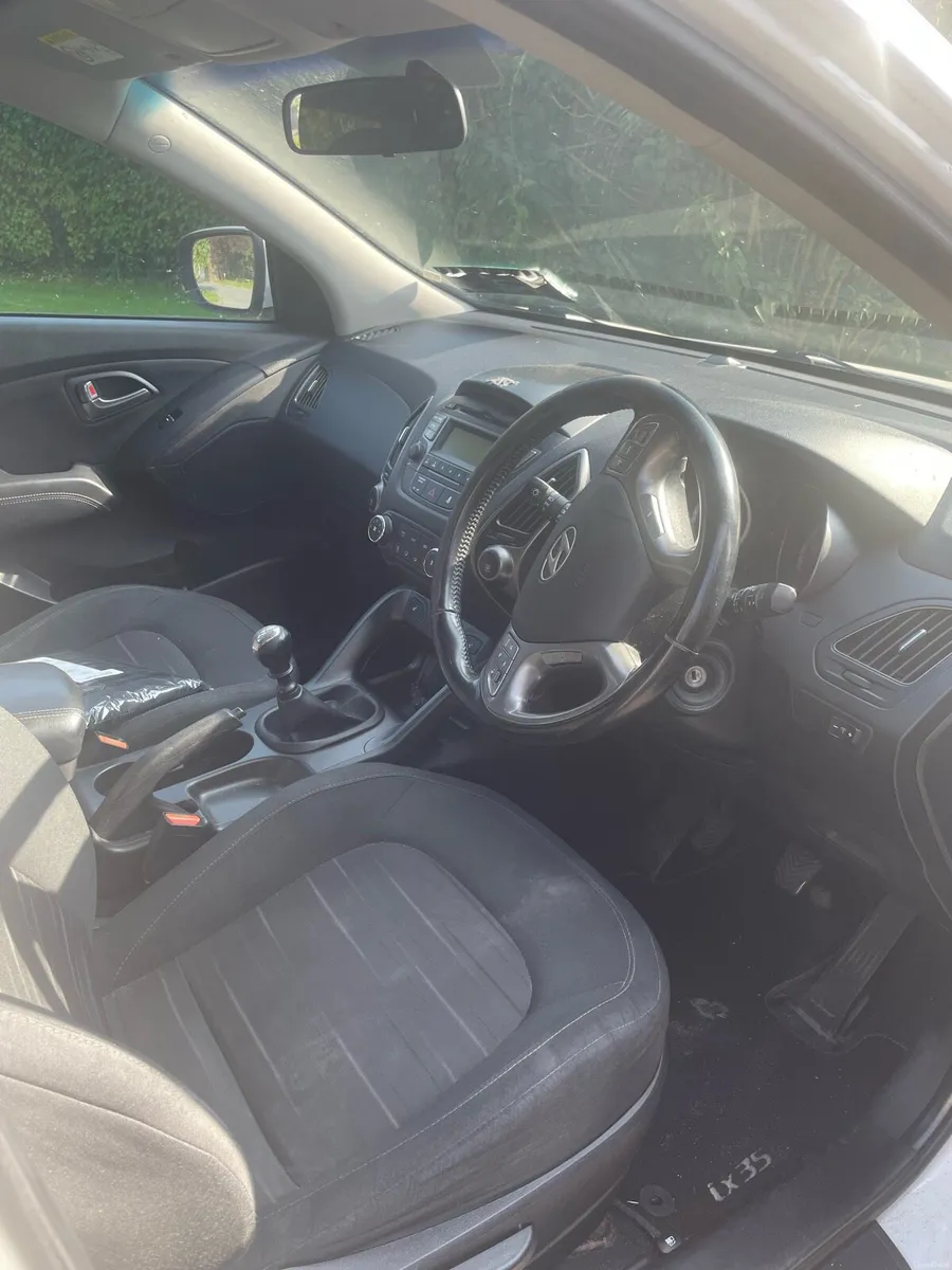 Car - Image 4