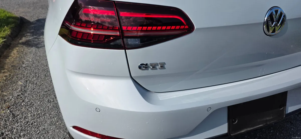 VW Golf GTI 2017  (172) - Image 5