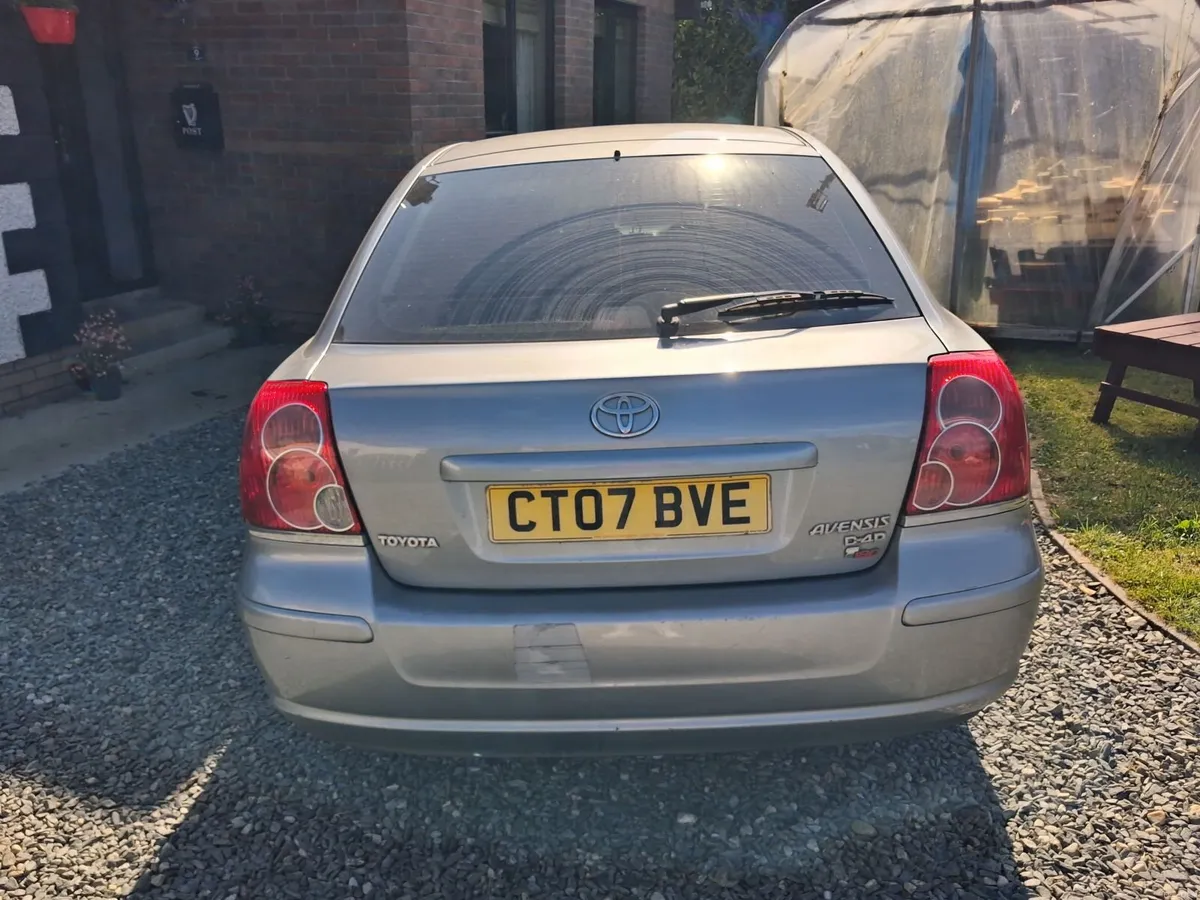 Toyota Avensis 2007 - Image 2