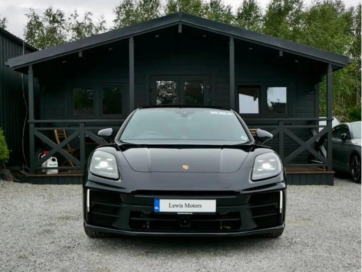 Porsche Panamera 4 PDK E-HYBRID, BOSE , TILT AND S - Image 2