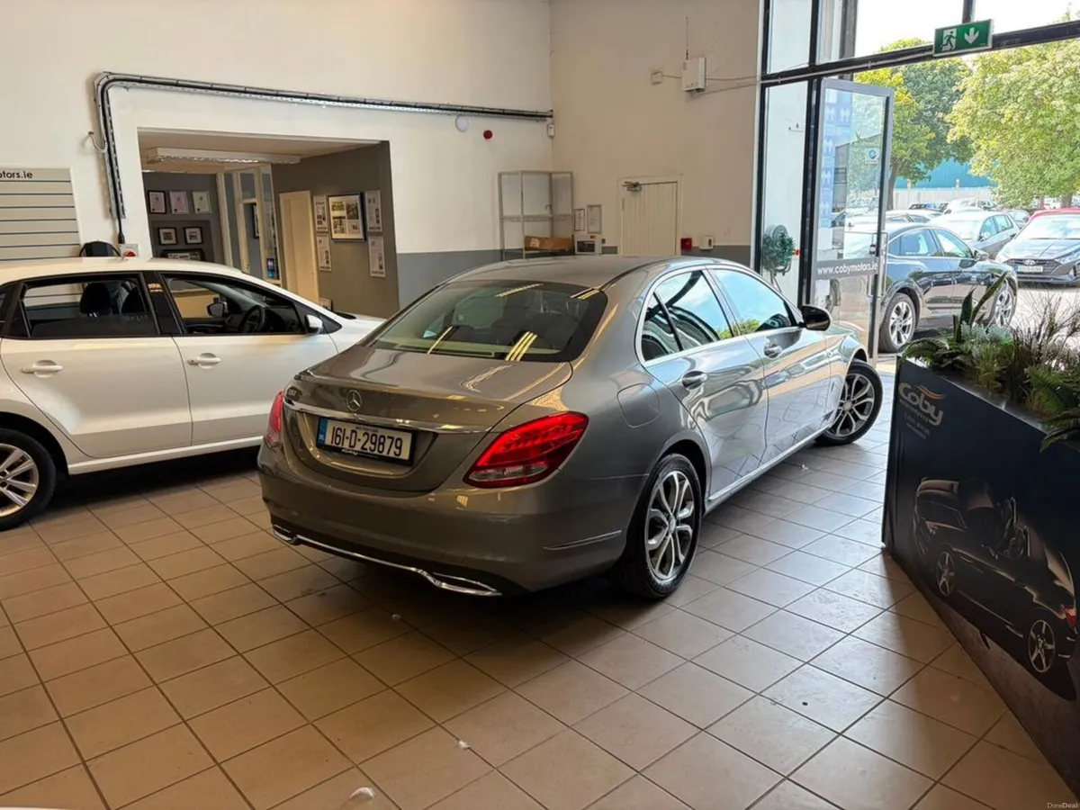 Mercedes-Benz C-Class C 180 Avantgarde 4DR Auto. N - Image 3