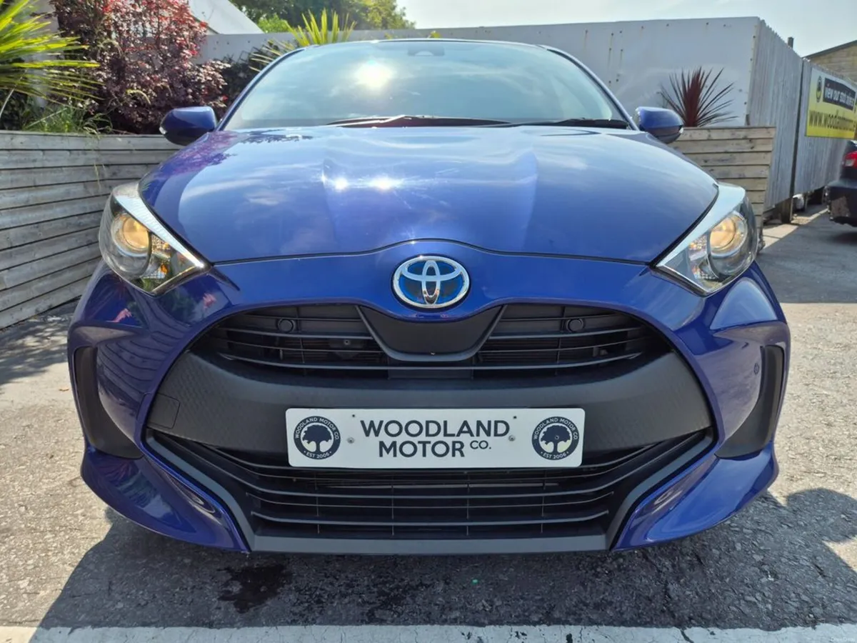 Toyota Yaris 1.5 HYBRID / X SPEC / LOW MILEAGE / T - Image 3