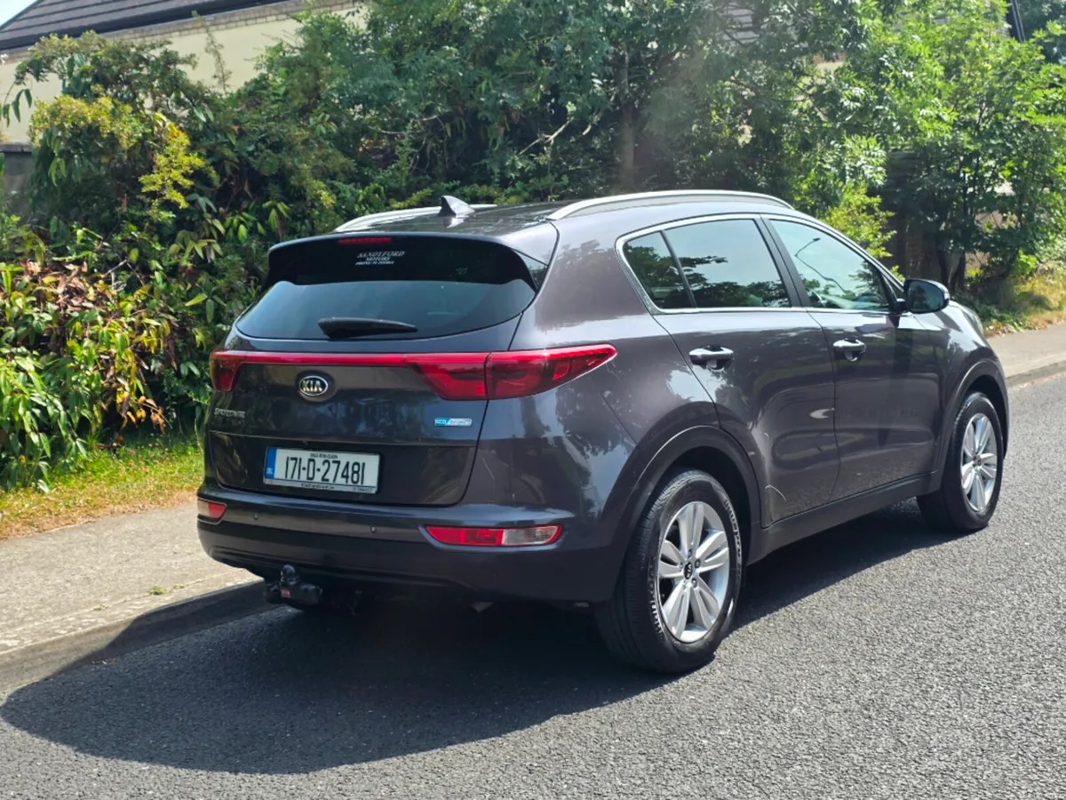 Kia Sportage 1.7 Platinum 5DR - Image 3