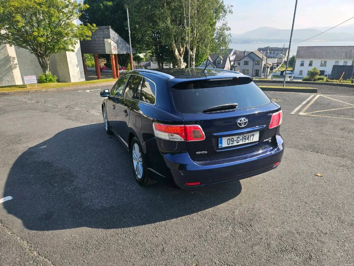 Toyota avensis - Image 6