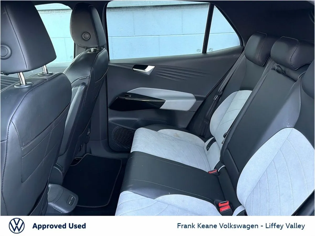 Volkswagen ID.3 58KWH LIFE DX 204HP * MOONSTONE GR - Image 6