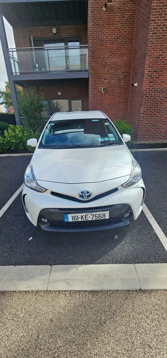 Toyota Prius 2016 - Image 4