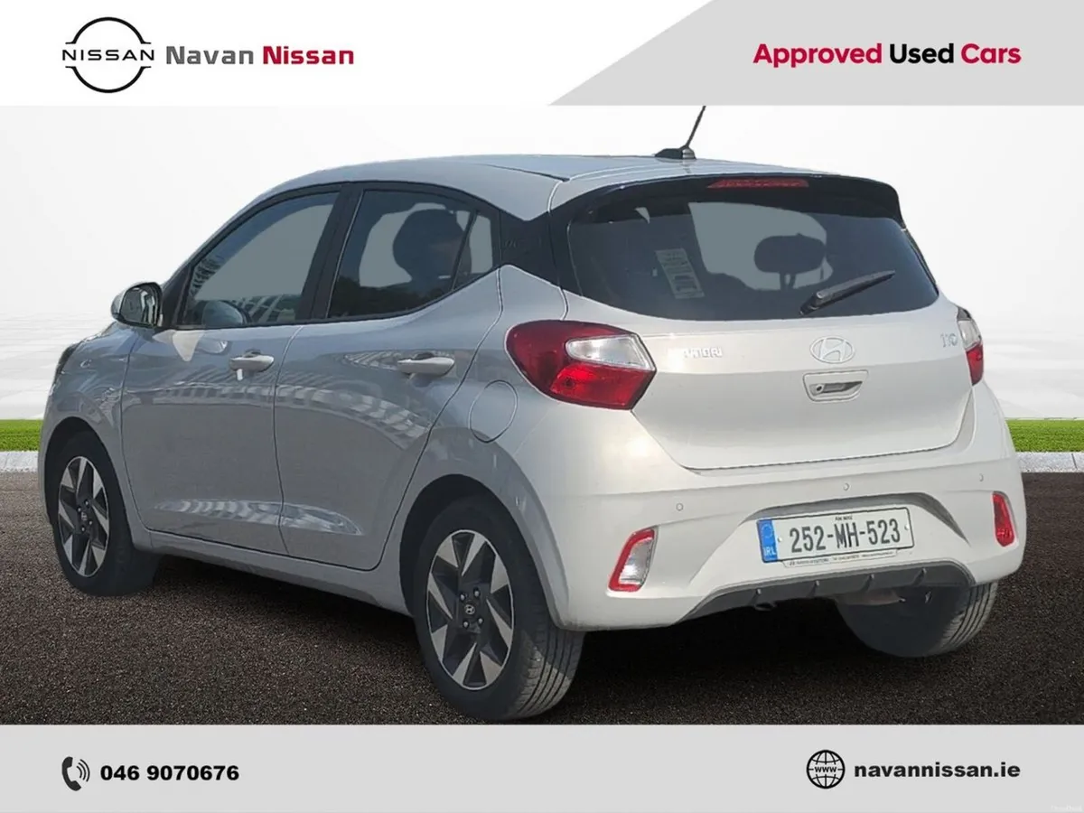 Hyundai i10 Deluxe Plus - Image 6