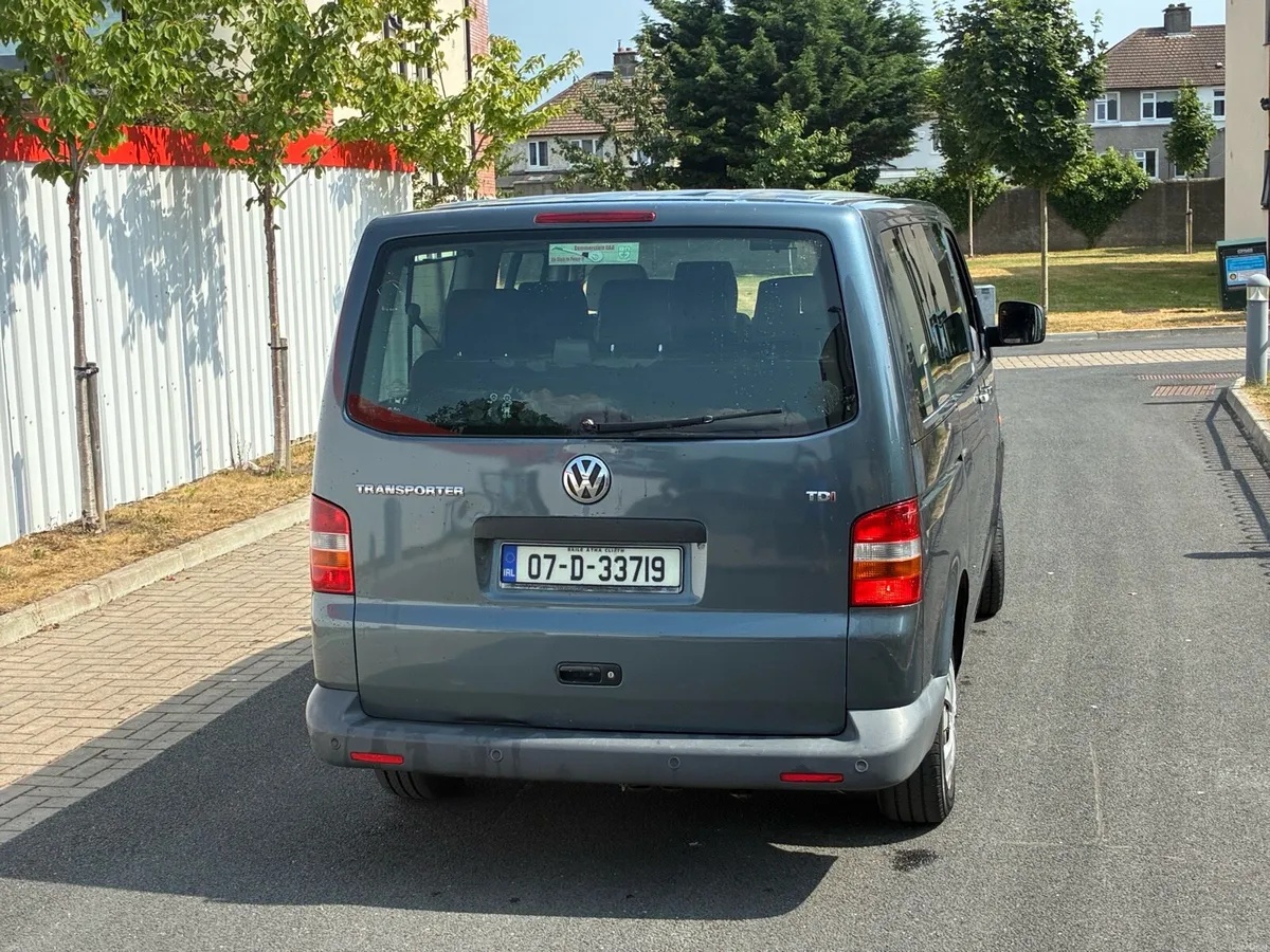 Vw Shuttle 9 Seater - Image 2