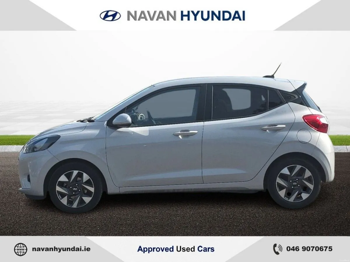 Hyundai i10 Deluxe Plus - Image 4
