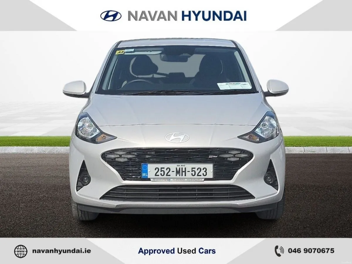 Hyundai i10 Deluxe Plus - Image 2