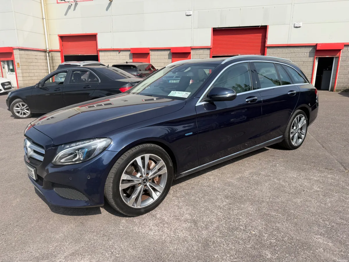 2017 Mercedes C-Class Hybrid - Image 3