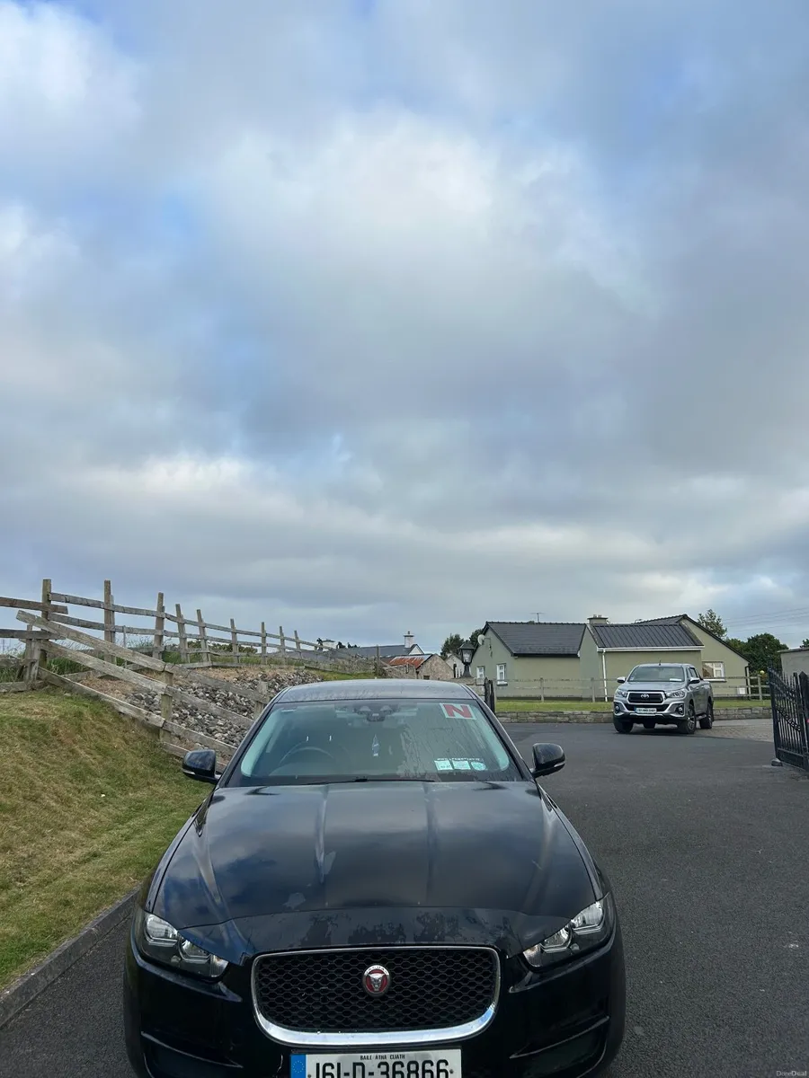 Jaguar XE 2016 - Image 2