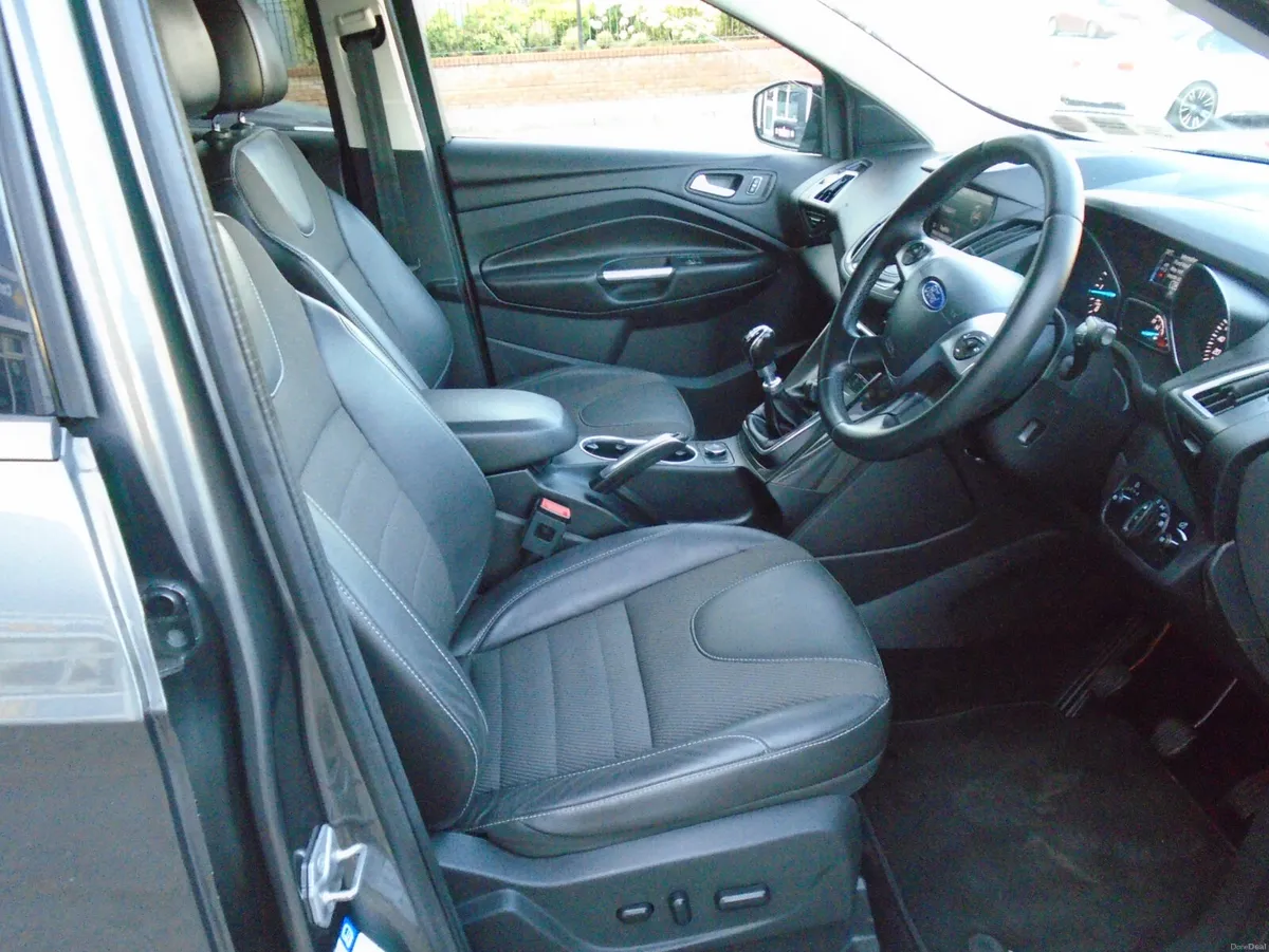 Ford Kuga 2016 - Image 6