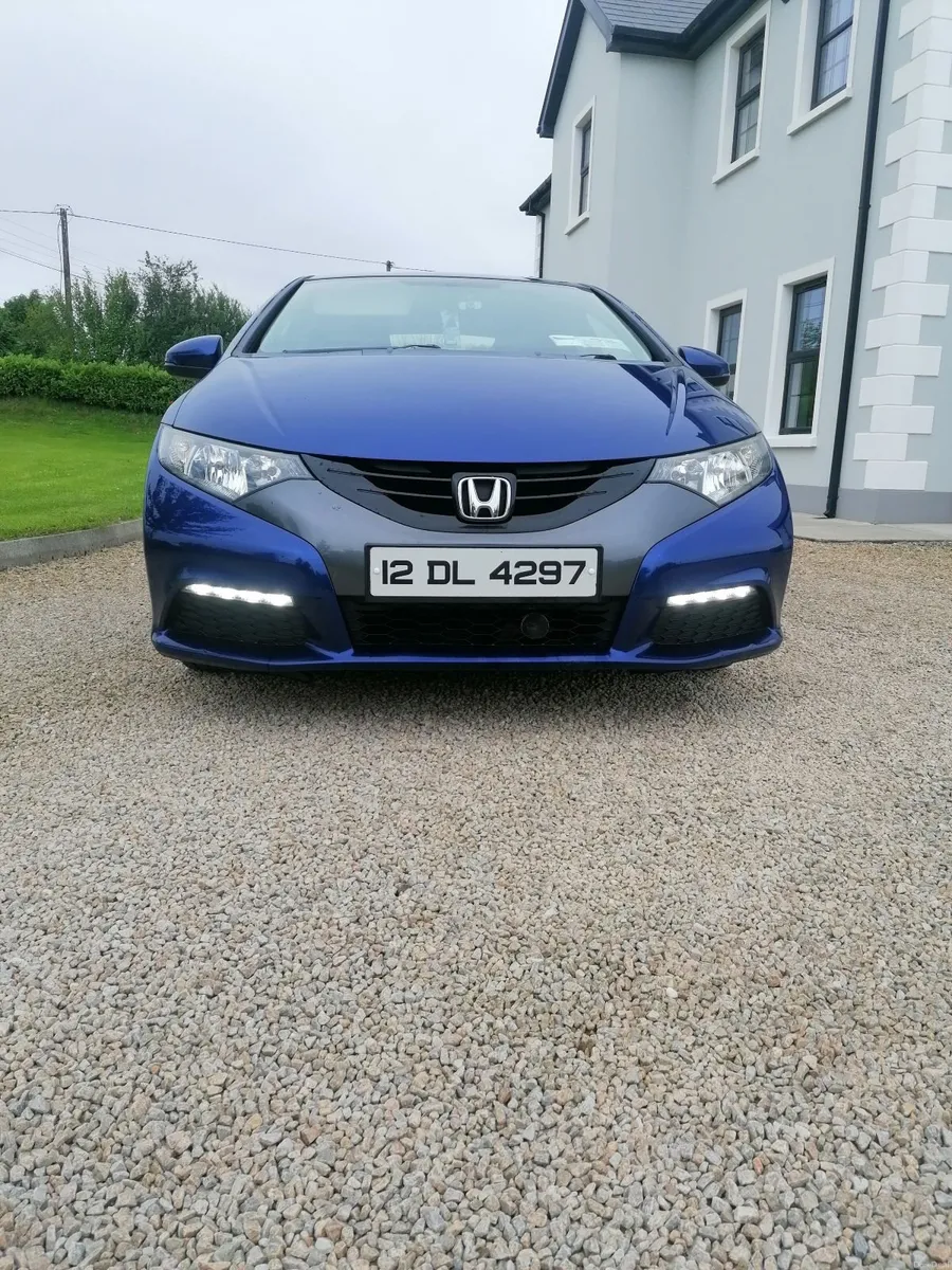 Honda Civic 2012 - Image 1