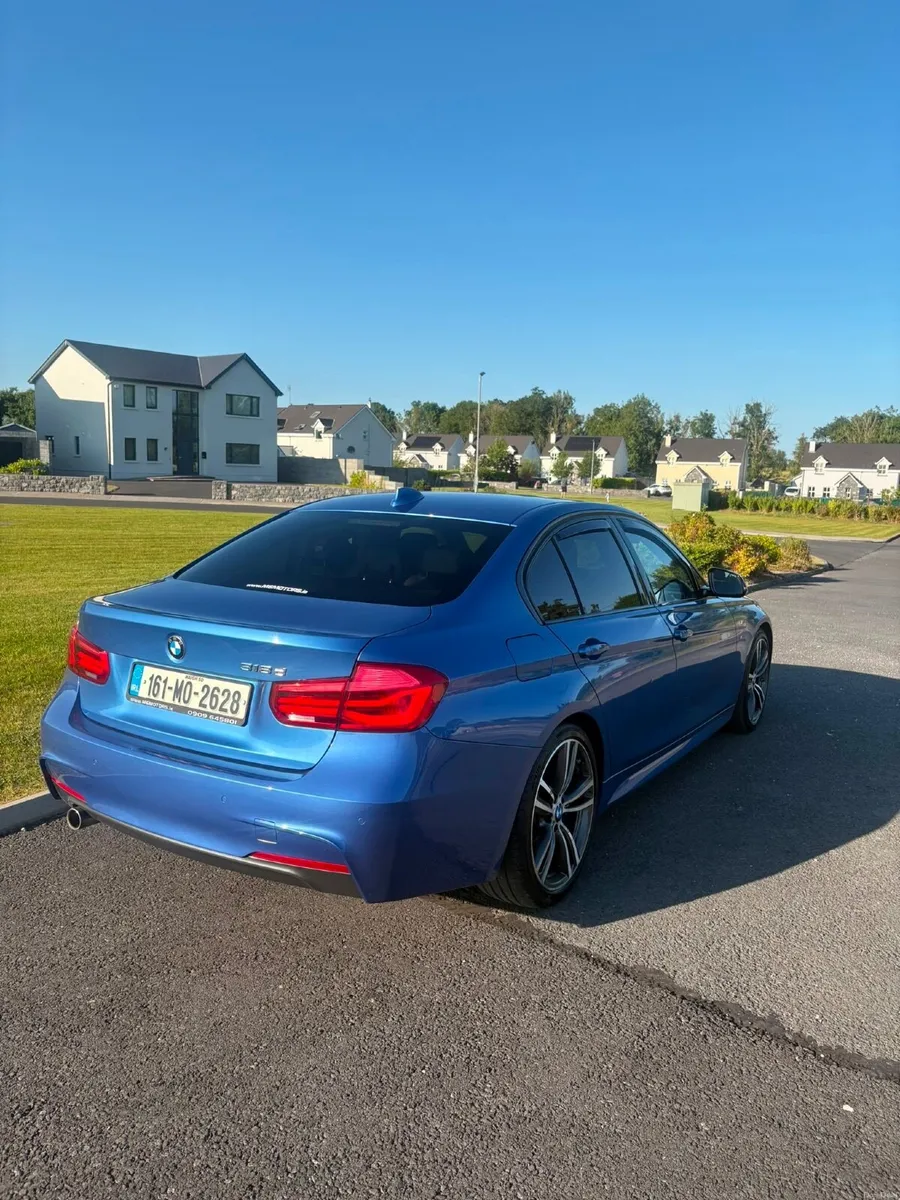 BMW 3-Series 2016 - Image 3
