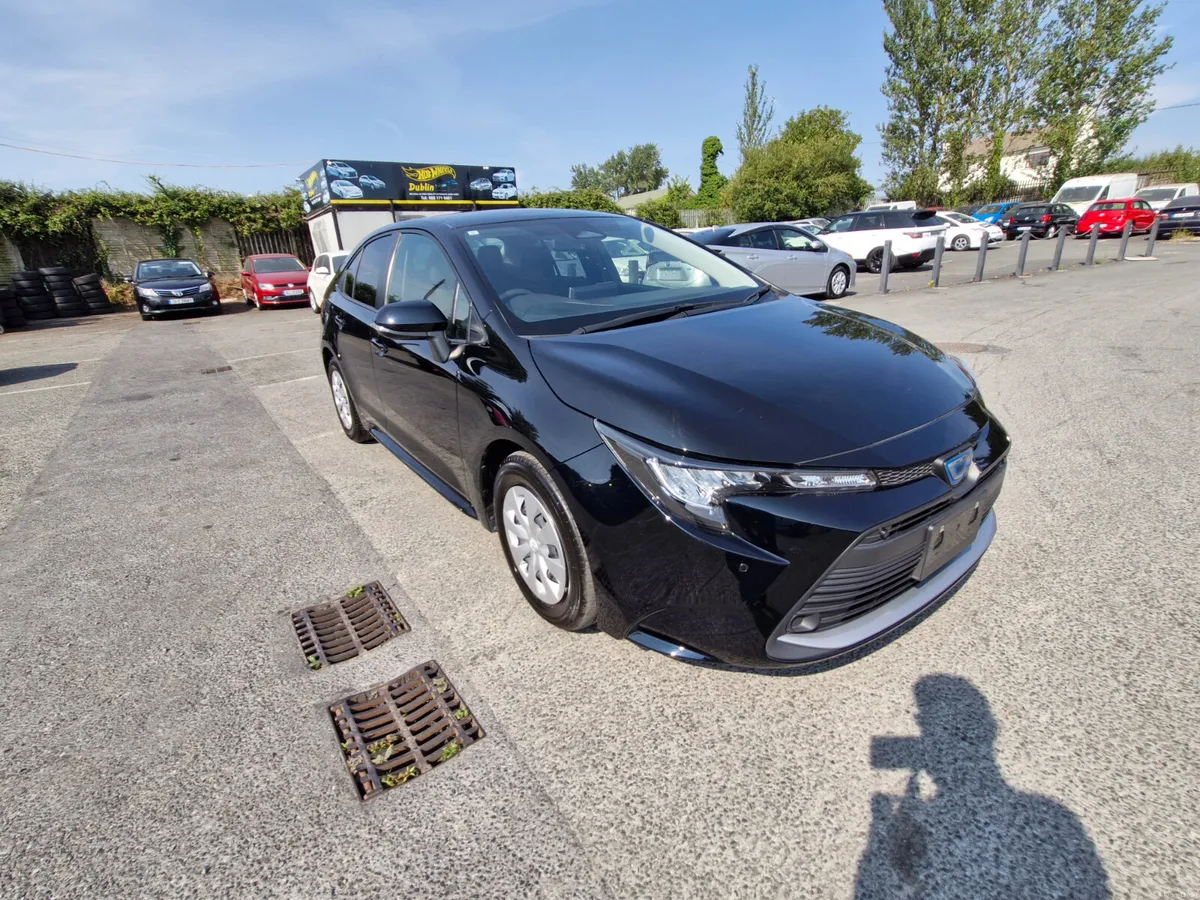 2024 Toyota Corolla 1.8L Hybrid 13k Km Fresh NCT - Image 1