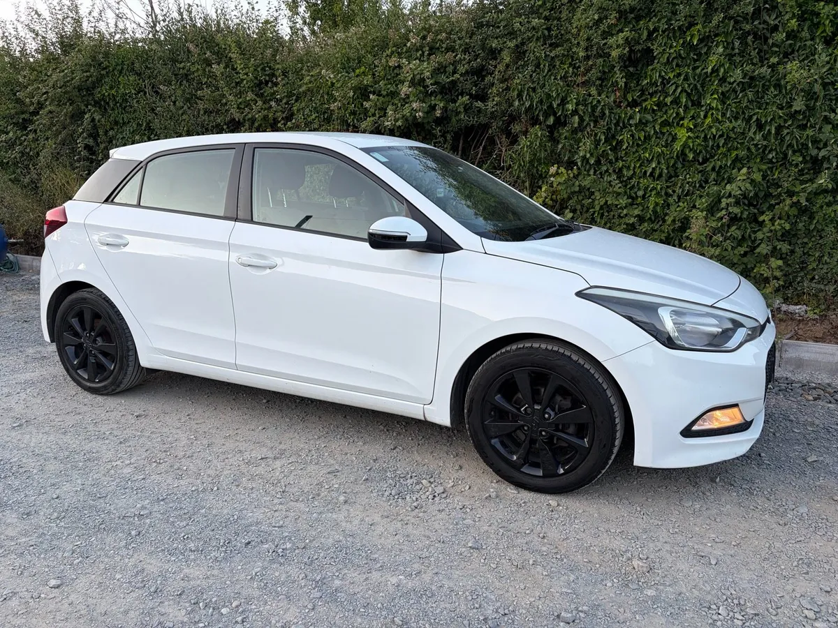 Hyundai i20 - Image 1