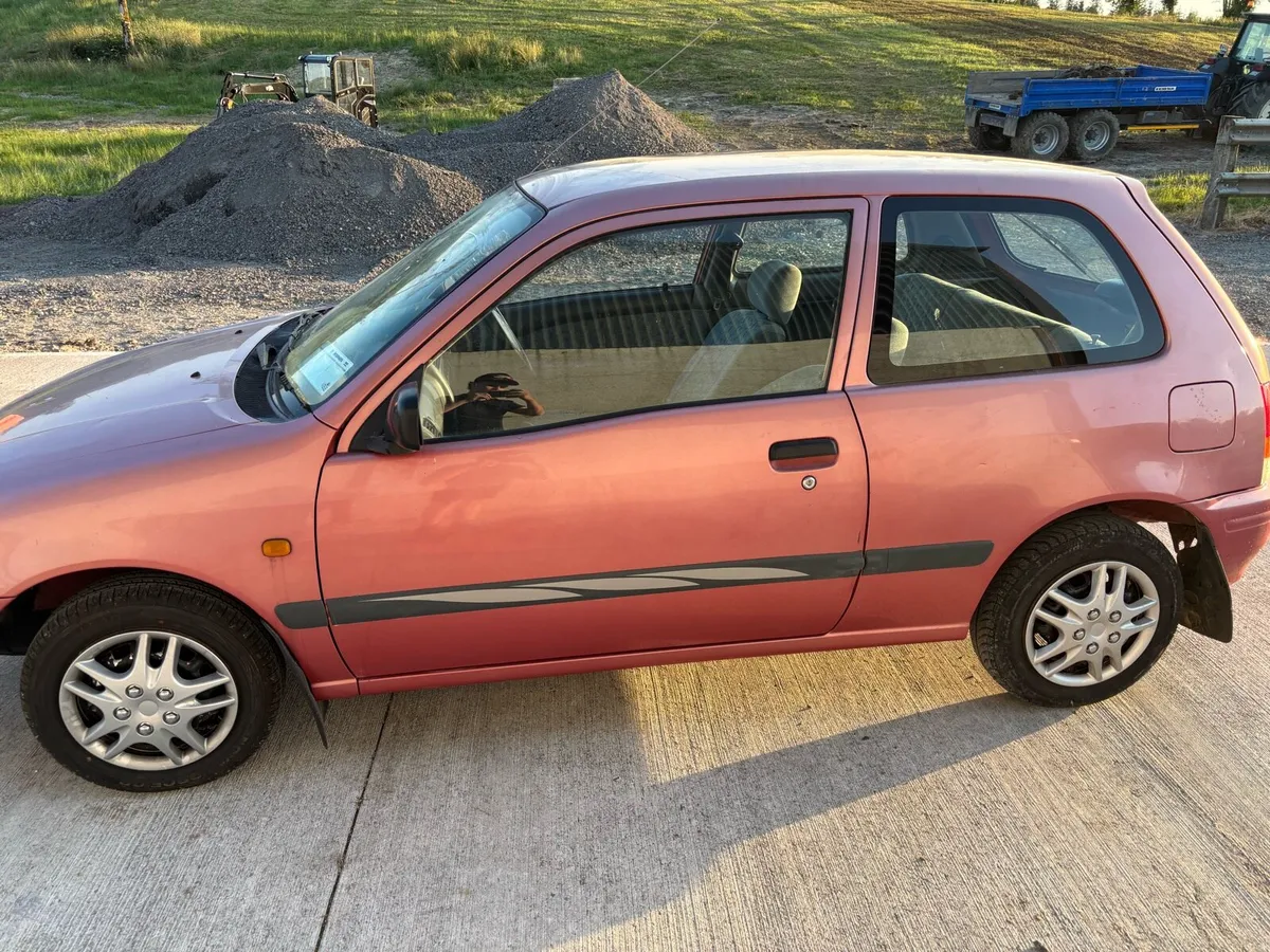 1997 3 door Toyota Starlet - Image 4