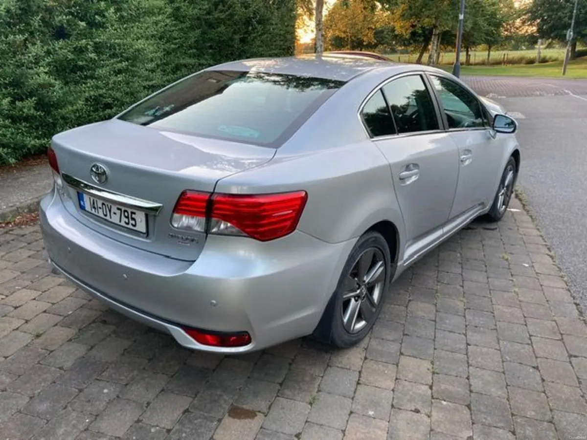 Toyota Avensis 2014 D-4D - Image 1
