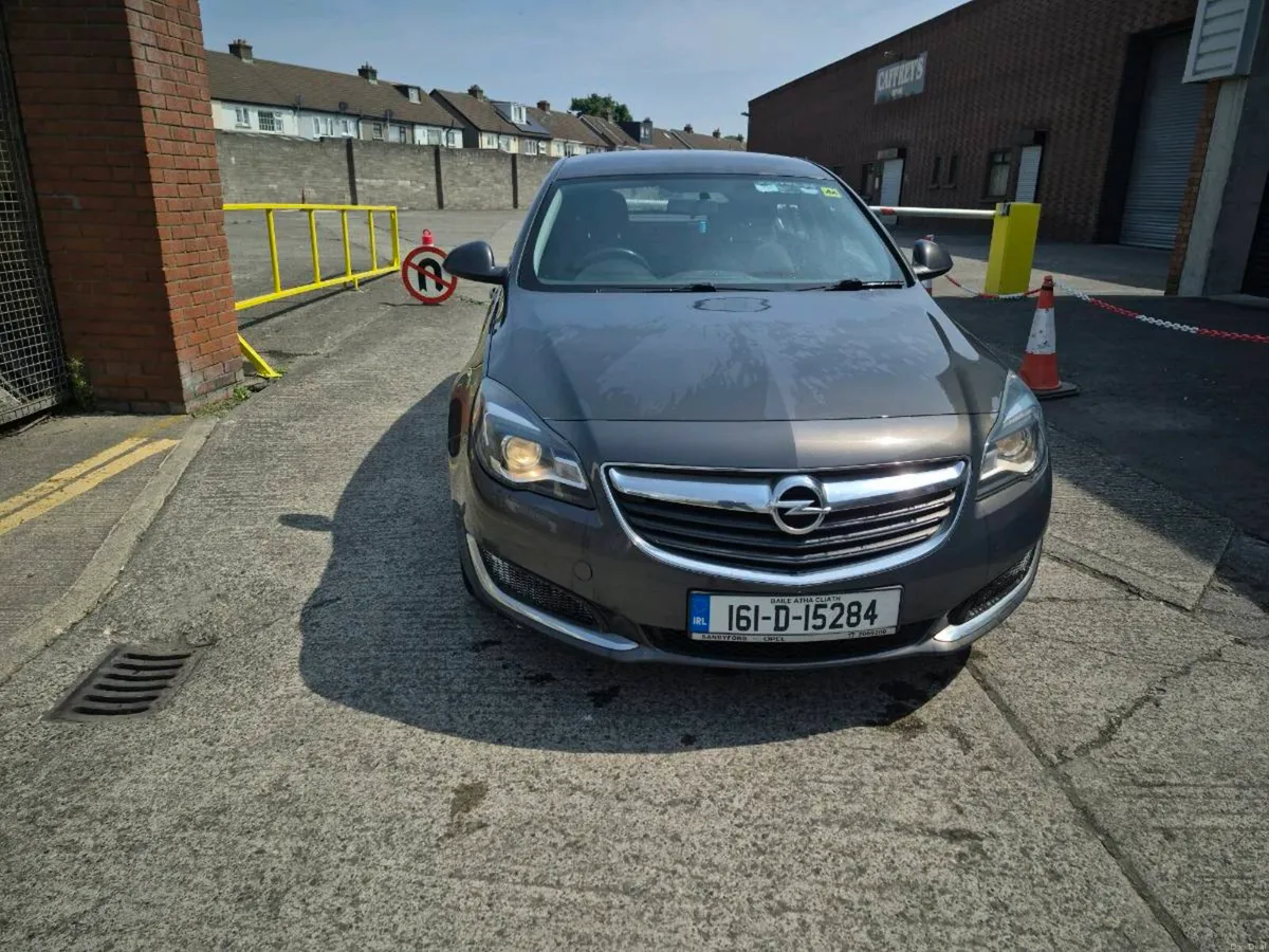 Opel insignia - Image 1