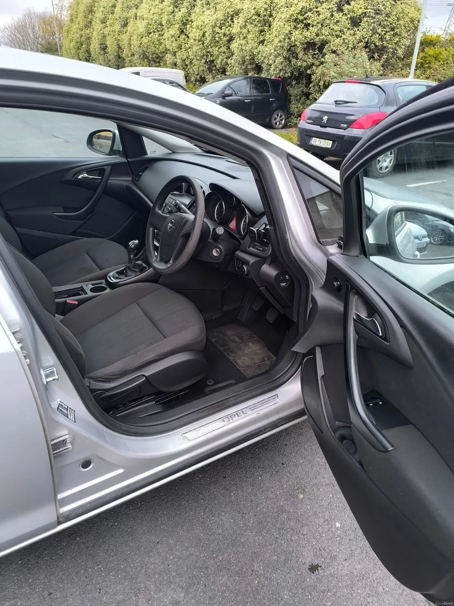 Opel Astra 2011 new NCT - Image 5