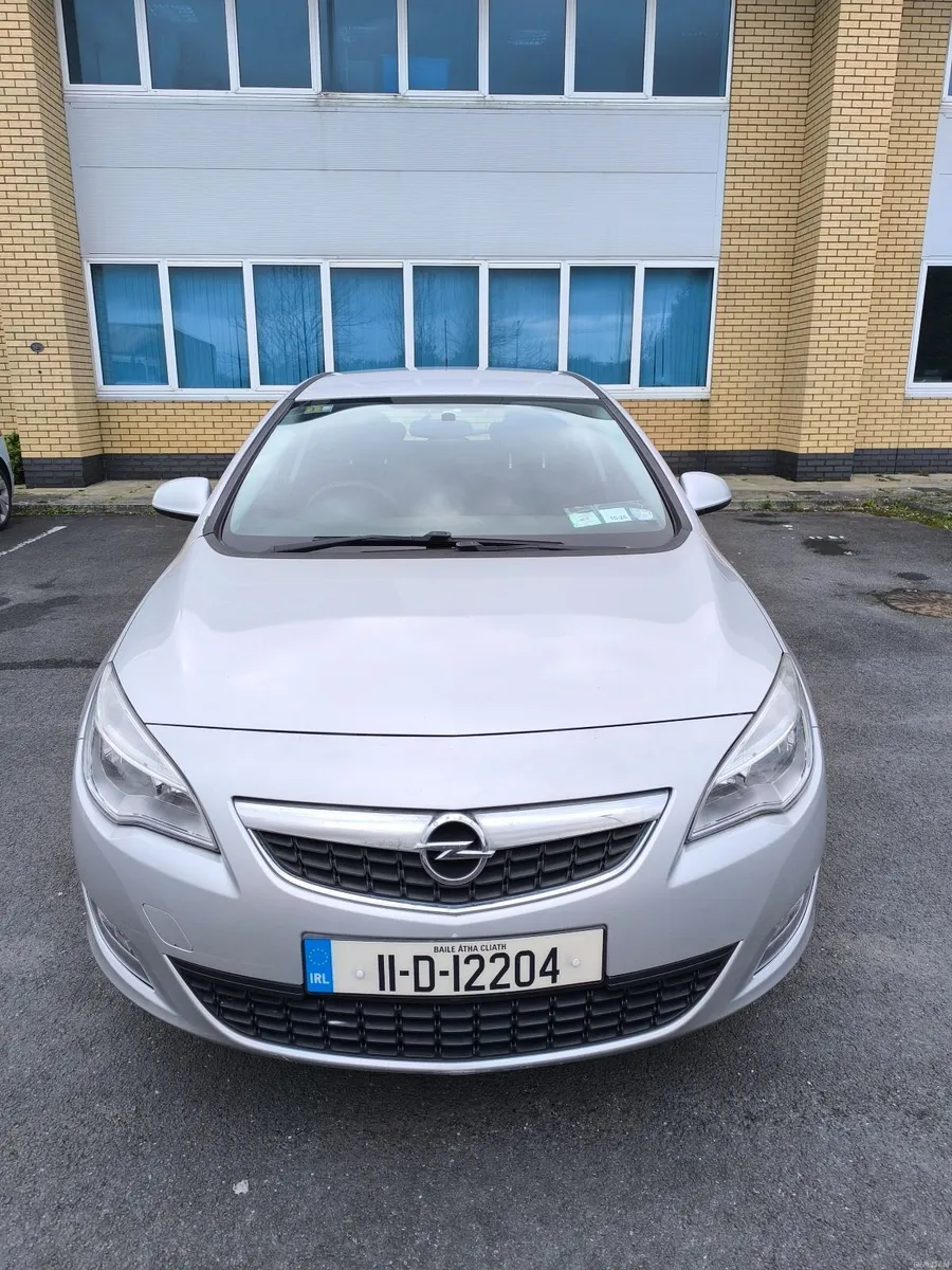 Opel Astra 2011 new NCT - Image 1