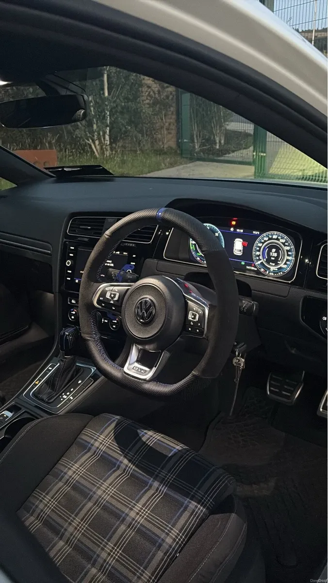 Golf GTE MK7.5 - Image 2