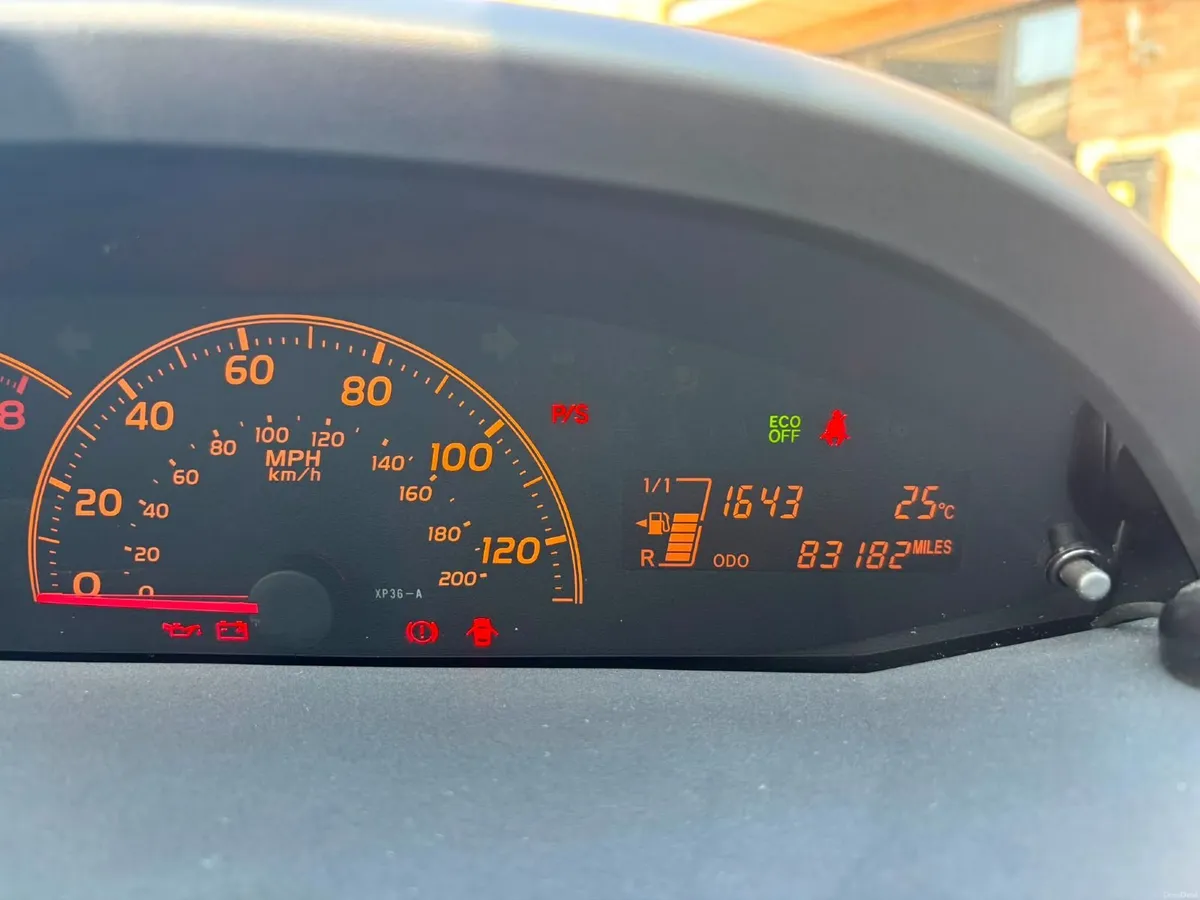 Toyota Yaris 2010 - Image 4