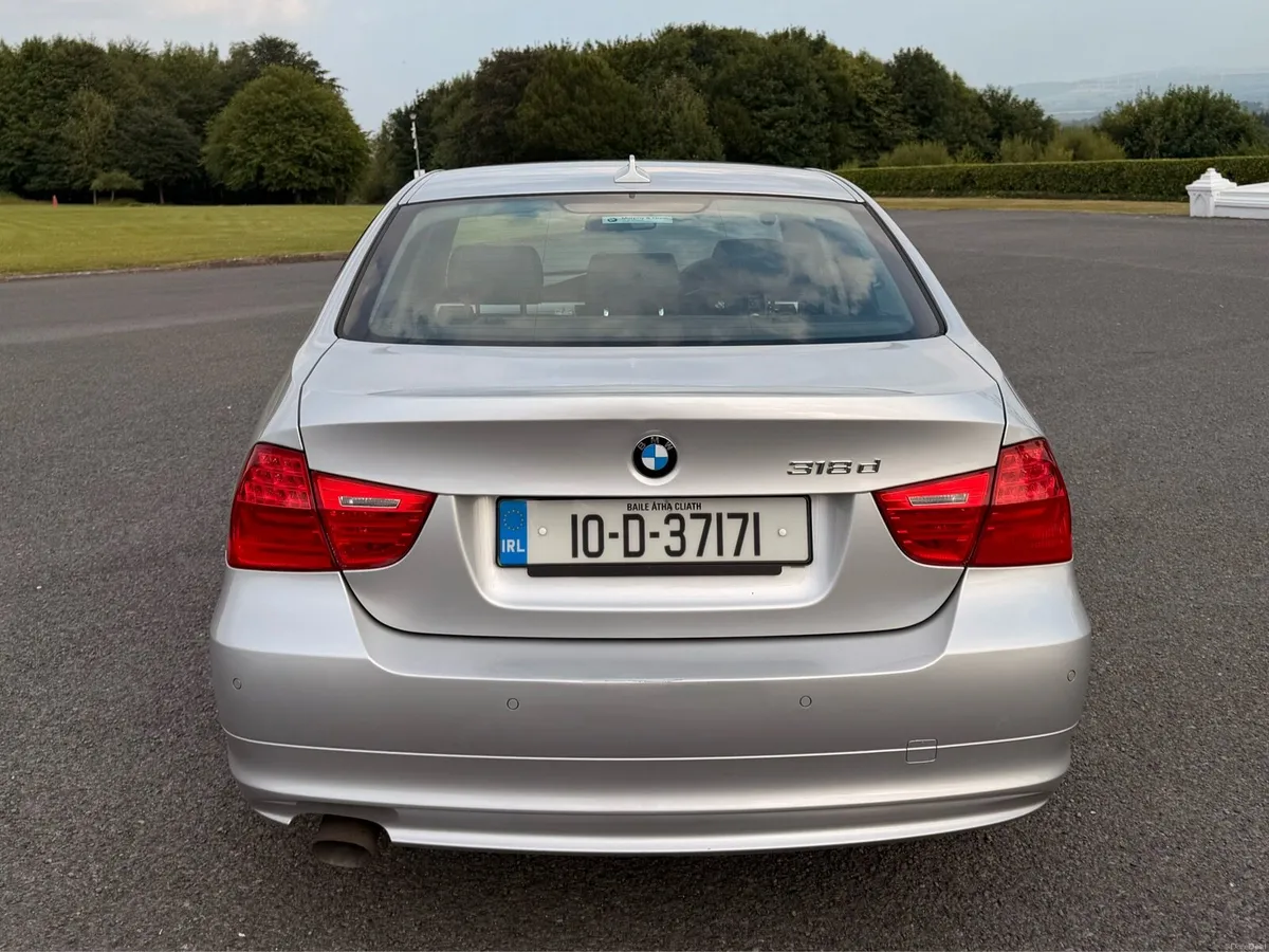 BMW 318d / 2010 /  E90 / 2.0 - Image 3