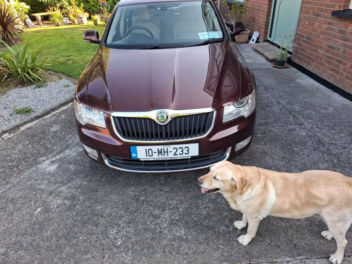 Skoda Superb 2010 - Image 2