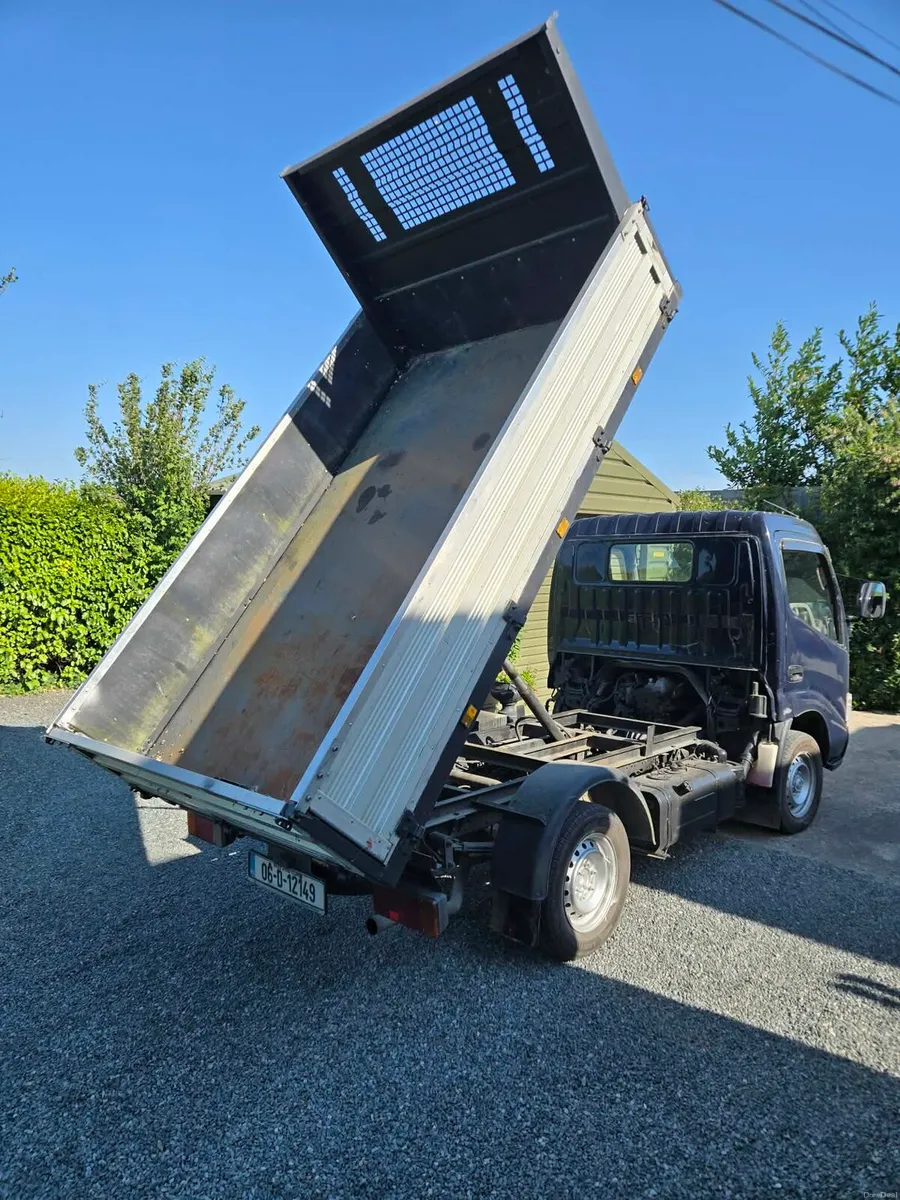 Toyota dyna - Image 4