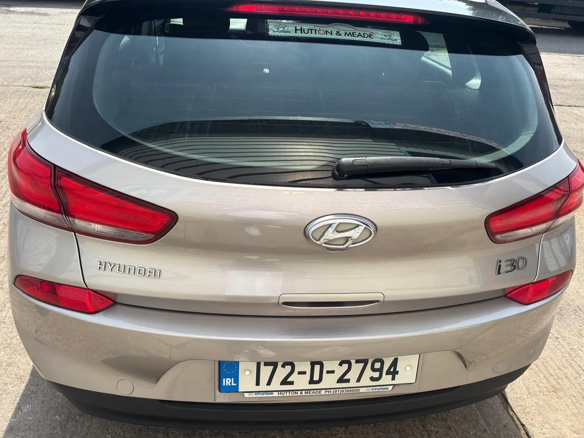 2017 Hyundai i30 1.4 petrol - Image 5