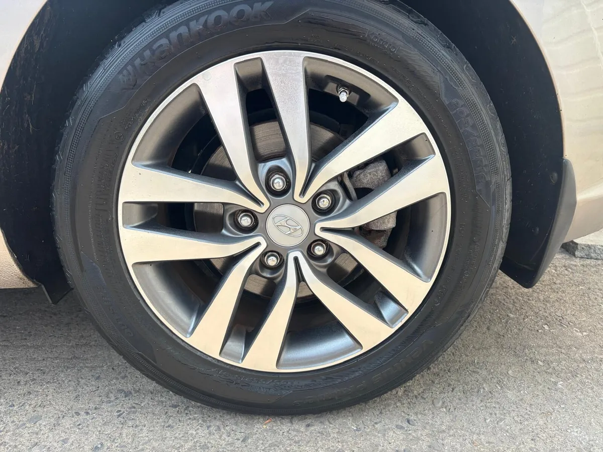 2017 Hyundai i30 1.4 petrol - Image 6