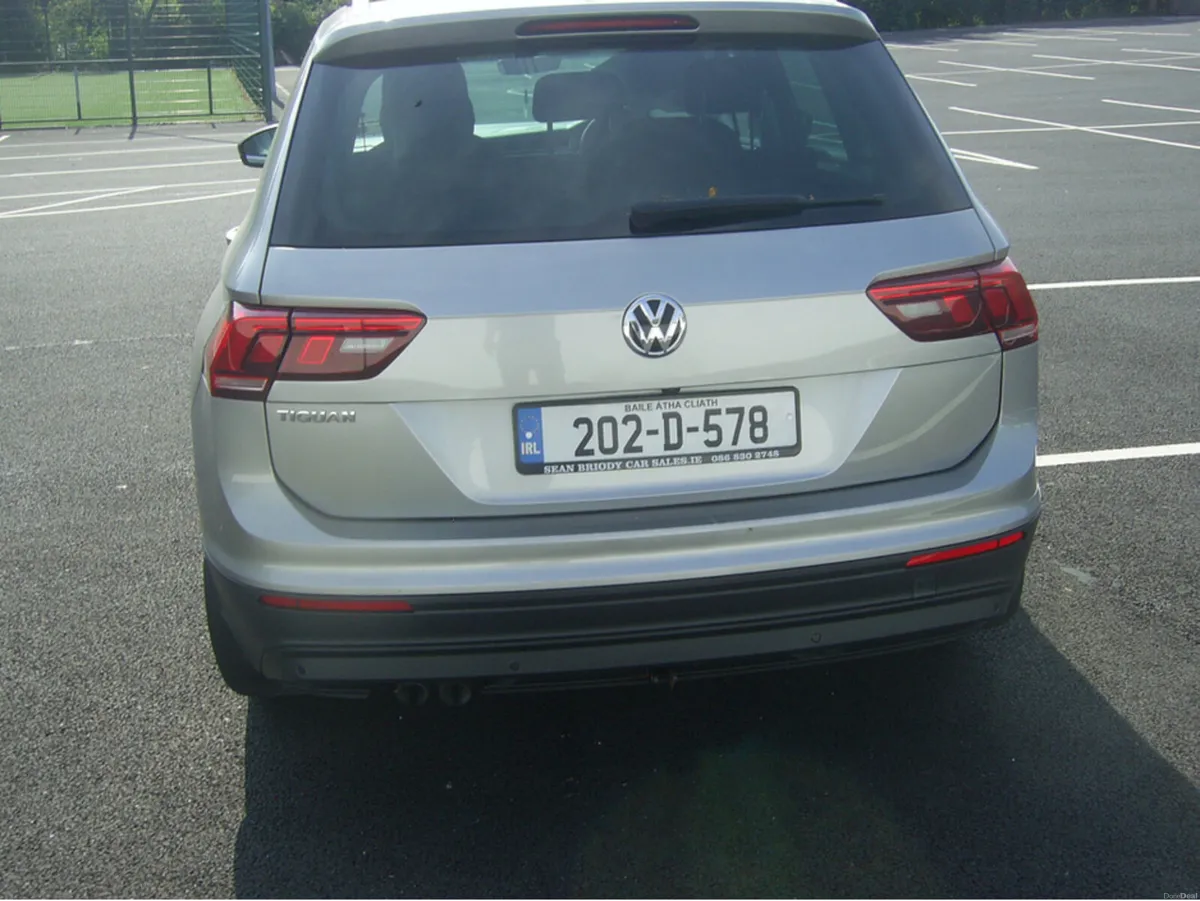 Volkswagen Tiguan CL 2.0 TDI MANUAL 6SPEED FWD 150 - Image 3