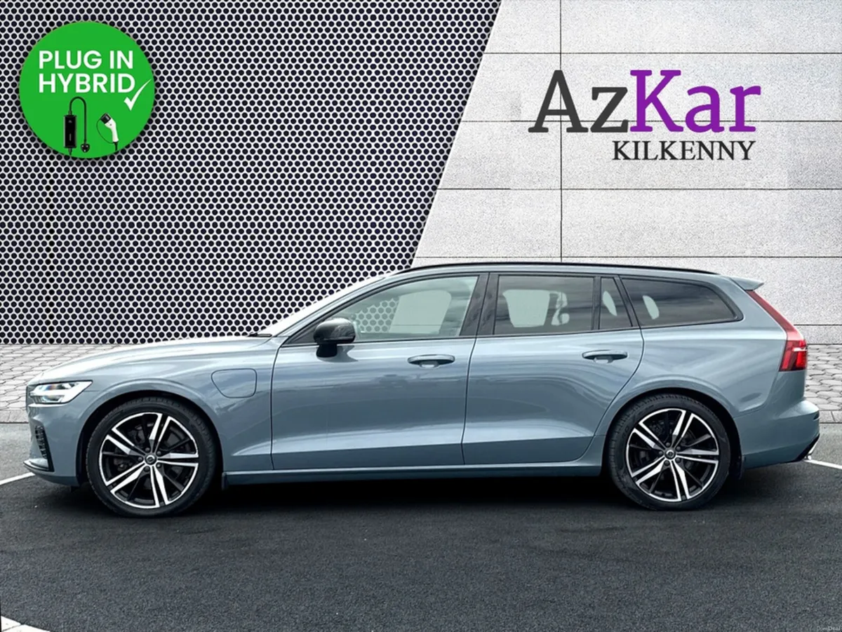 Volvo V60 2022 R-DESIGN T6 2.0 PLUG IN HYBRID AWD - Image 5