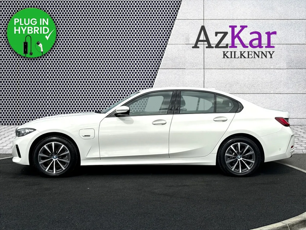 BMW 3-Series 2023 SPORT 2.0 PLUG IN HYBRID 290BHP - Image 5