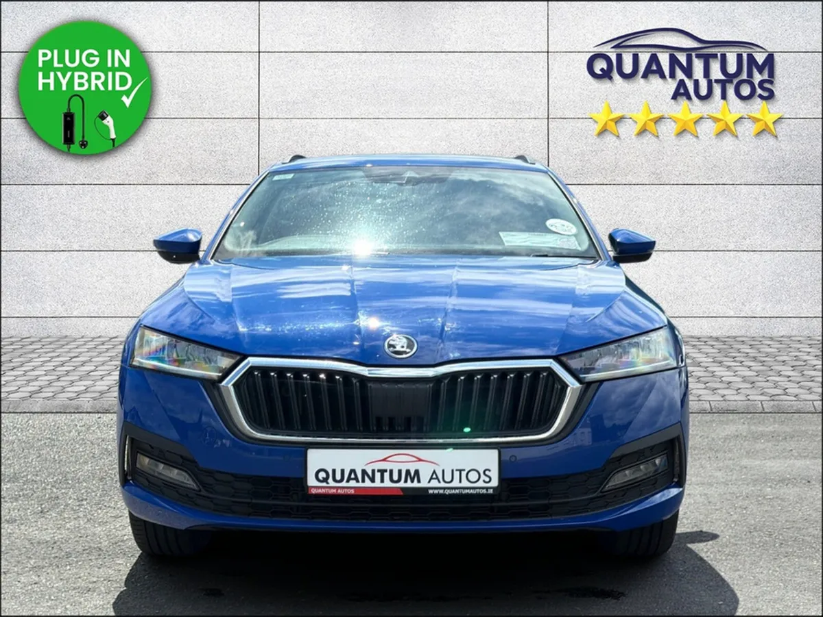 Skoda Octavia 2022 SE TECH 1.4 PETROL PLUG IN HYBR - Image 2