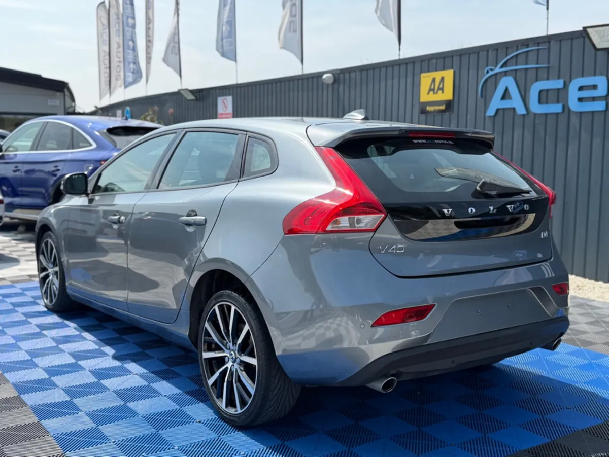 Volvo V40 D4 DYNAMIC EDT - 2.0L DIESEL - AUTO - 12 - Image 6