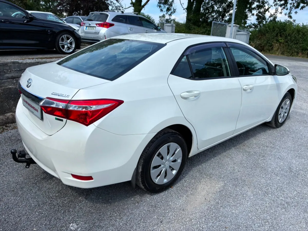 Toyota Corolla 1.4 D-4D TERRA 4DR - Image 3