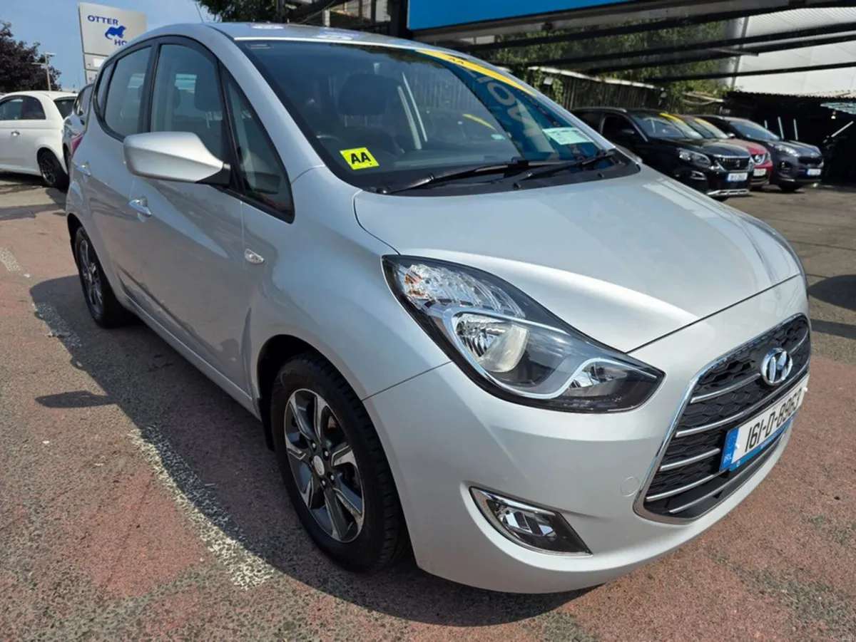 Hyundai ix20 1.4 PETROL DELUX, LOW MILES, 2 KEYS, - Image 3