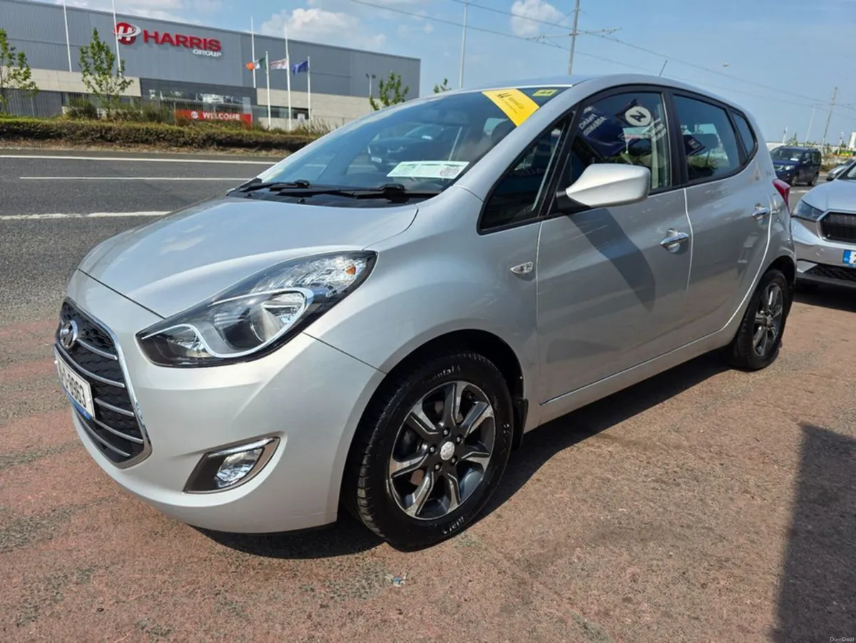 Hyundai ix20 1.4 PETROL DELUX, LOW MILES, 2 KEYS, - Image 5